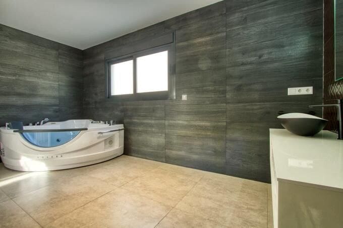 4 bedroom Villa for sale in Calpe / Calp with pool garage - € 900,000 (Ref: 8116729)