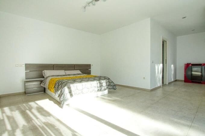 4 bedroom Villa for sale in Calpe / Calp with pool garage - € 900,000 (Ref: 8116729)