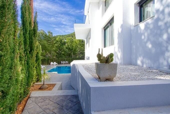 4 bedroom Villa for sale in Calpe / Calp with pool garage - € 900,000 (Ref: 8116729)