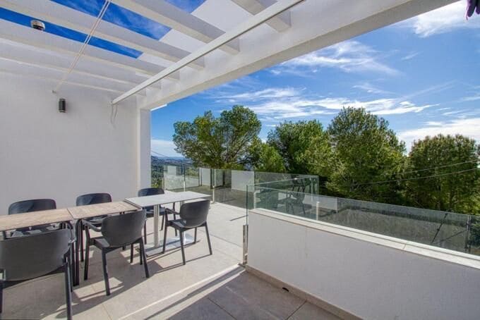 4 bedroom Villa for sale in Calpe / Calp with pool garage - € 900,000 (Ref: 8116729)