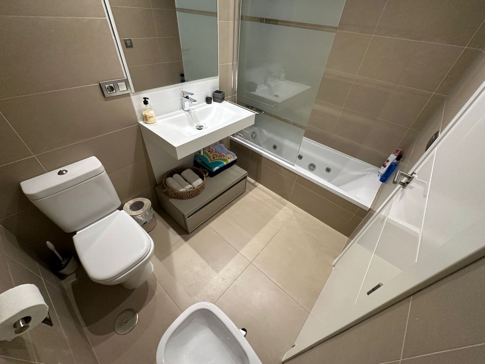 1 makuuhuone Huoneisto myytävänä paikassa Benidorm mukana uima-altaan 
autotalli - 399 000 € (Ref: 8315816)