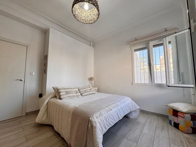 Chalet de 5 habitaciones en Calpe / Calp en venta - 670.000 € (Ref: 8422970)