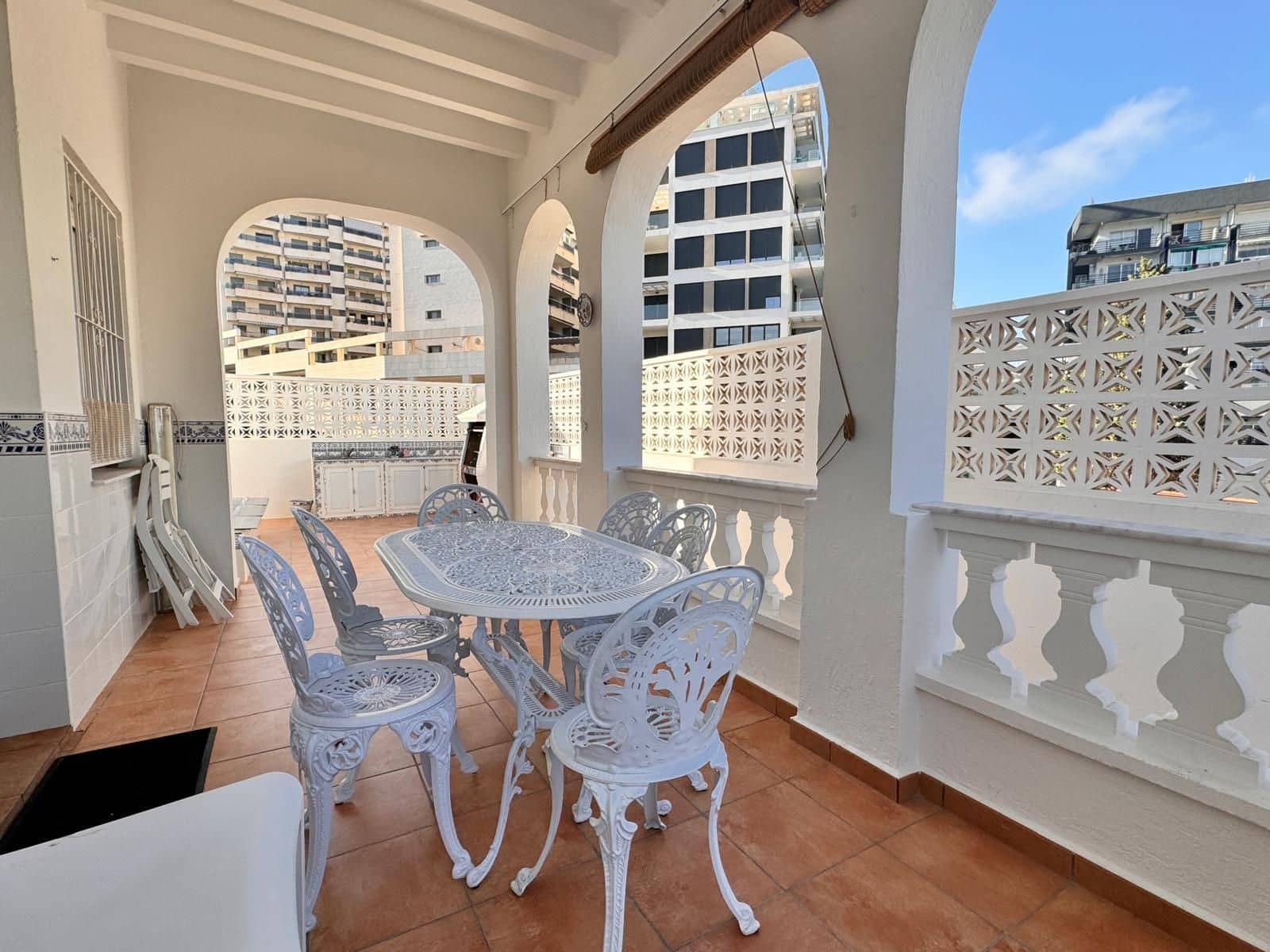 Chalet de 5 habitaciones en Calpe / Calp en venta - 670.000 € (Ref: 8422970)