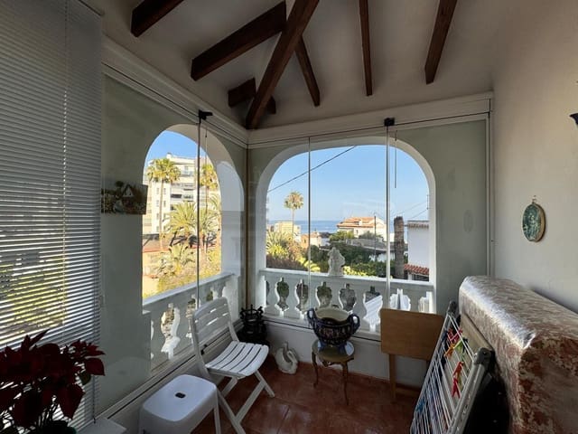 Chalet de 5 habitaciones en Calpe / Calp en venta - 670.000 € (Ref: 8422970)