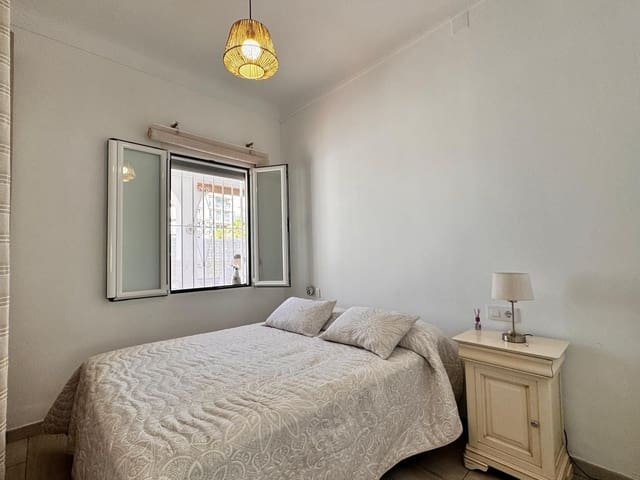 Chalet de 5 habitaciones en Calpe / Calp en venta - 670.000 € (Ref: 8422970)