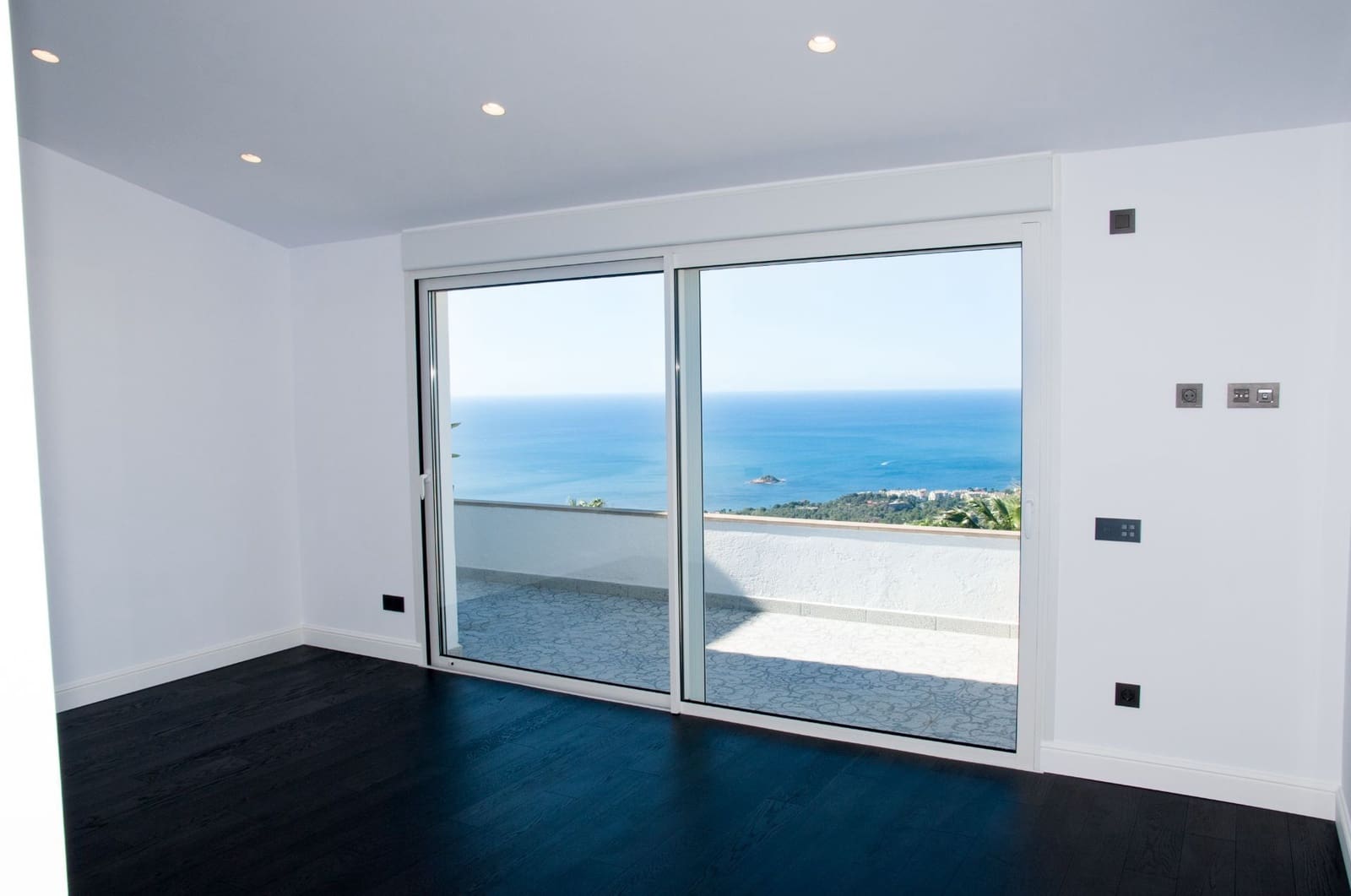 7 bedroom Villa for sale in Altea with pool garage - € 4,750,000 (Ref: 8446391)