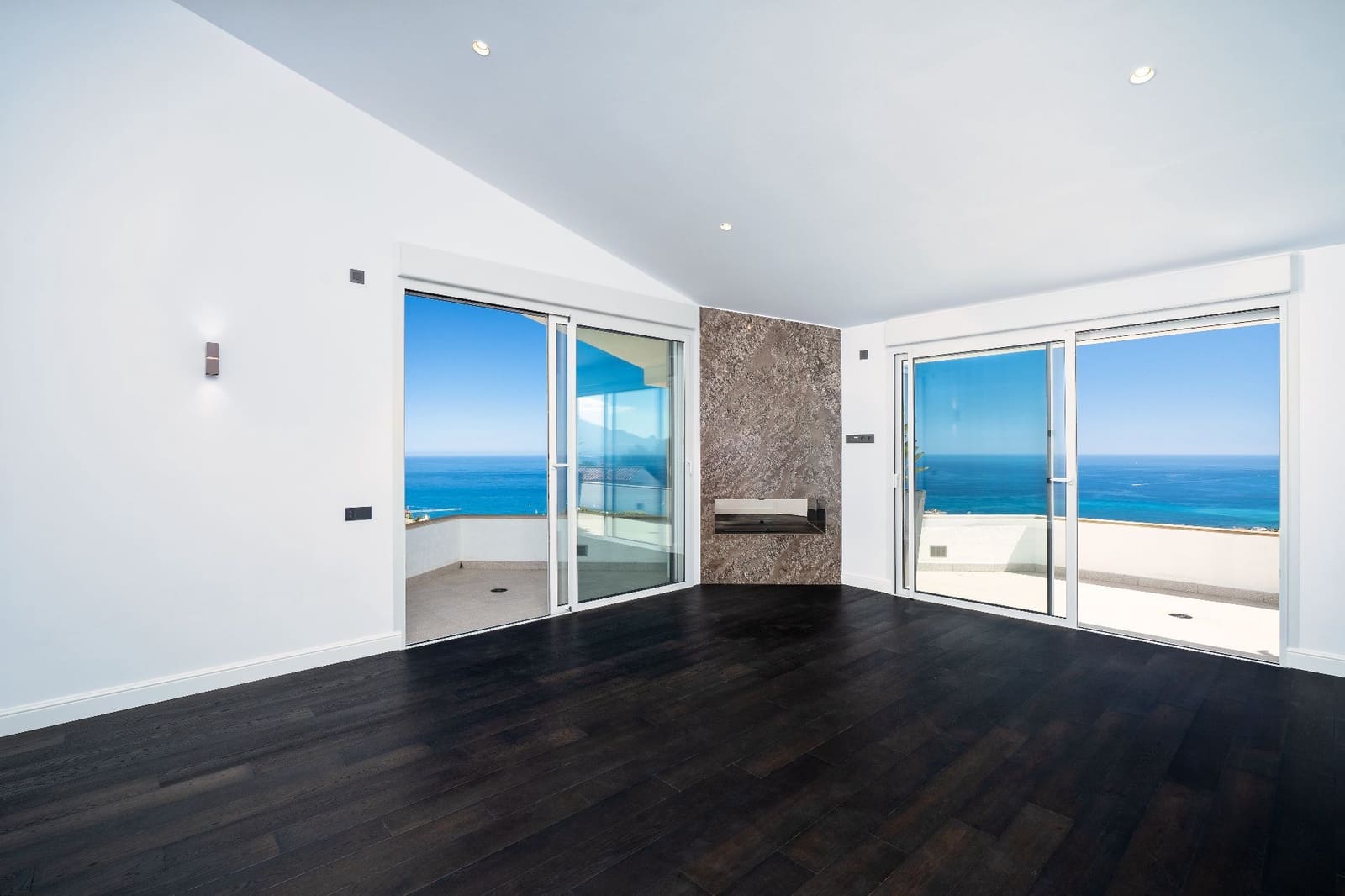 7 bedroom Villa for sale in Altea with pool garage - € 4,750,000 (Ref: 8446391)