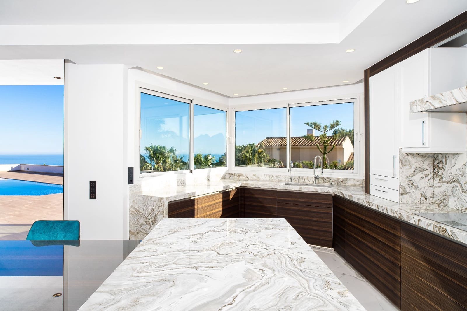 7 bedroom Villa for sale in Altea with pool garage - € 4,750,000 (Ref: 8446391)