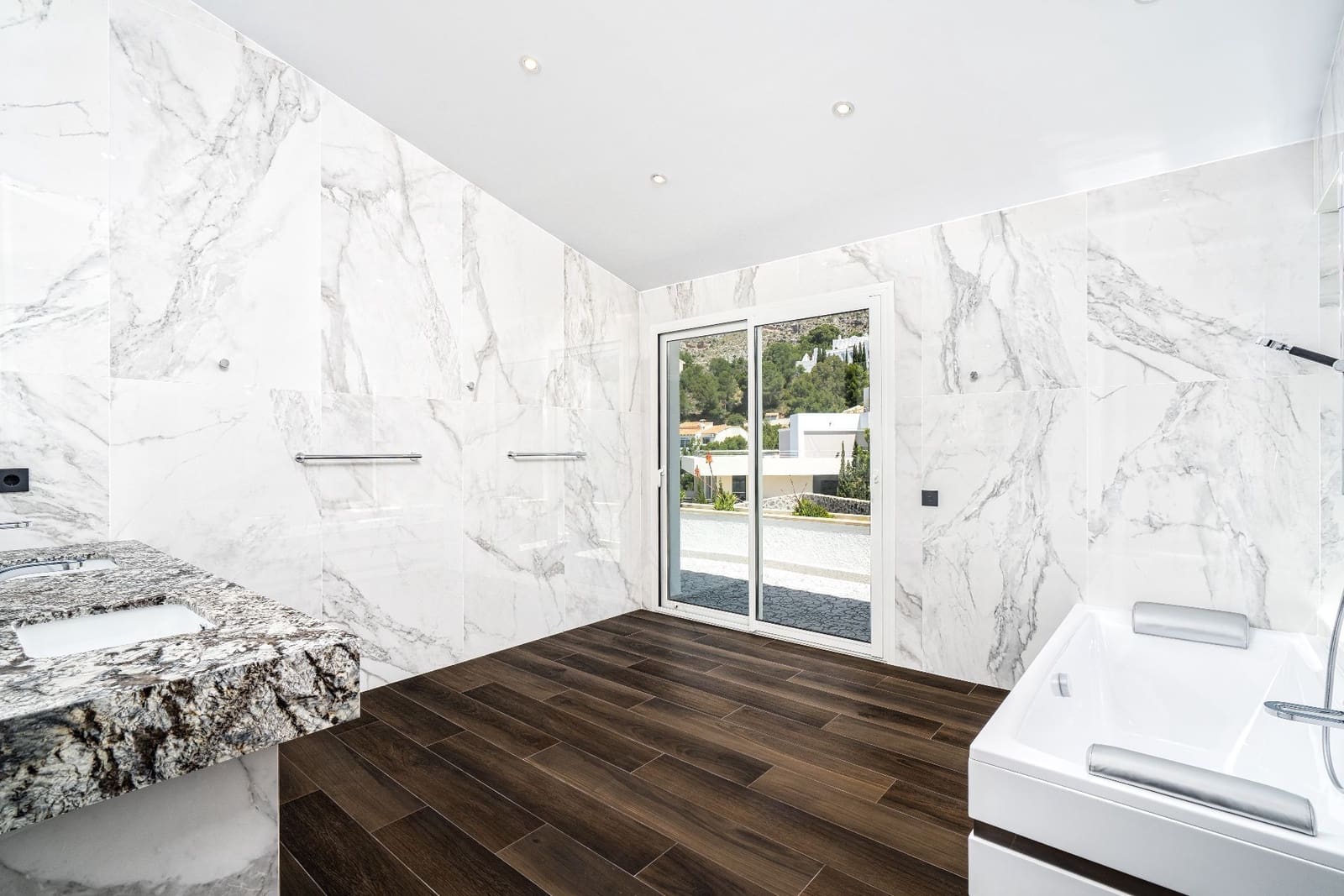 7 bedroom Villa for sale in Altea with pool garage - € 4,750,000 (Ref: 8446391)