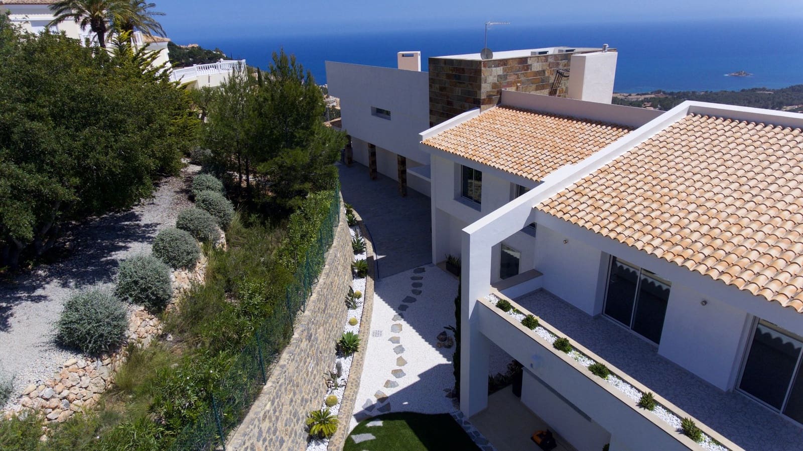 7 bedroom Villa for sale in Altea with pool garage - € 4,750,000 (Ref: 8446391)