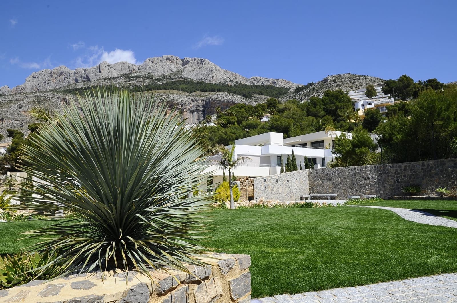 7 bedroom Villa for sale in Altea with pool garage - € 4,750,000 (Ref: 8446391)
