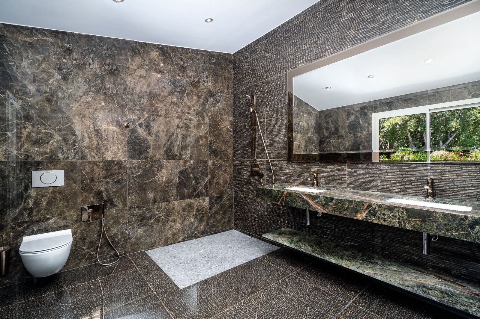 7 bedroom Villa for sale in Altea with pool garage - € 4,750,000 (Ref: 8446391)