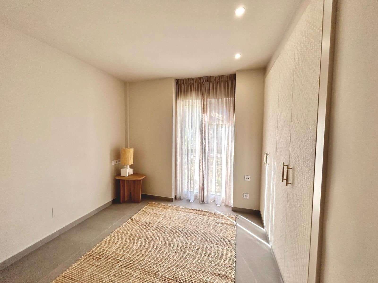 2 soverom Leilighet til salgs i Denia med svømmebasseng garasje - € 381 150 (Ref: 8572205)