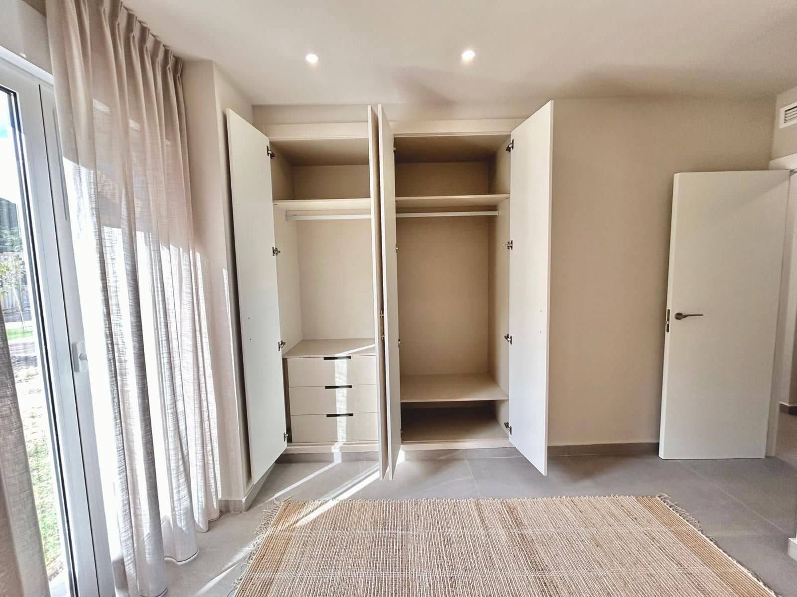 2 soverom Leilighet til salgs i Denia med svømmebasseng garasje - € 381 150 (Ref: 8572205)