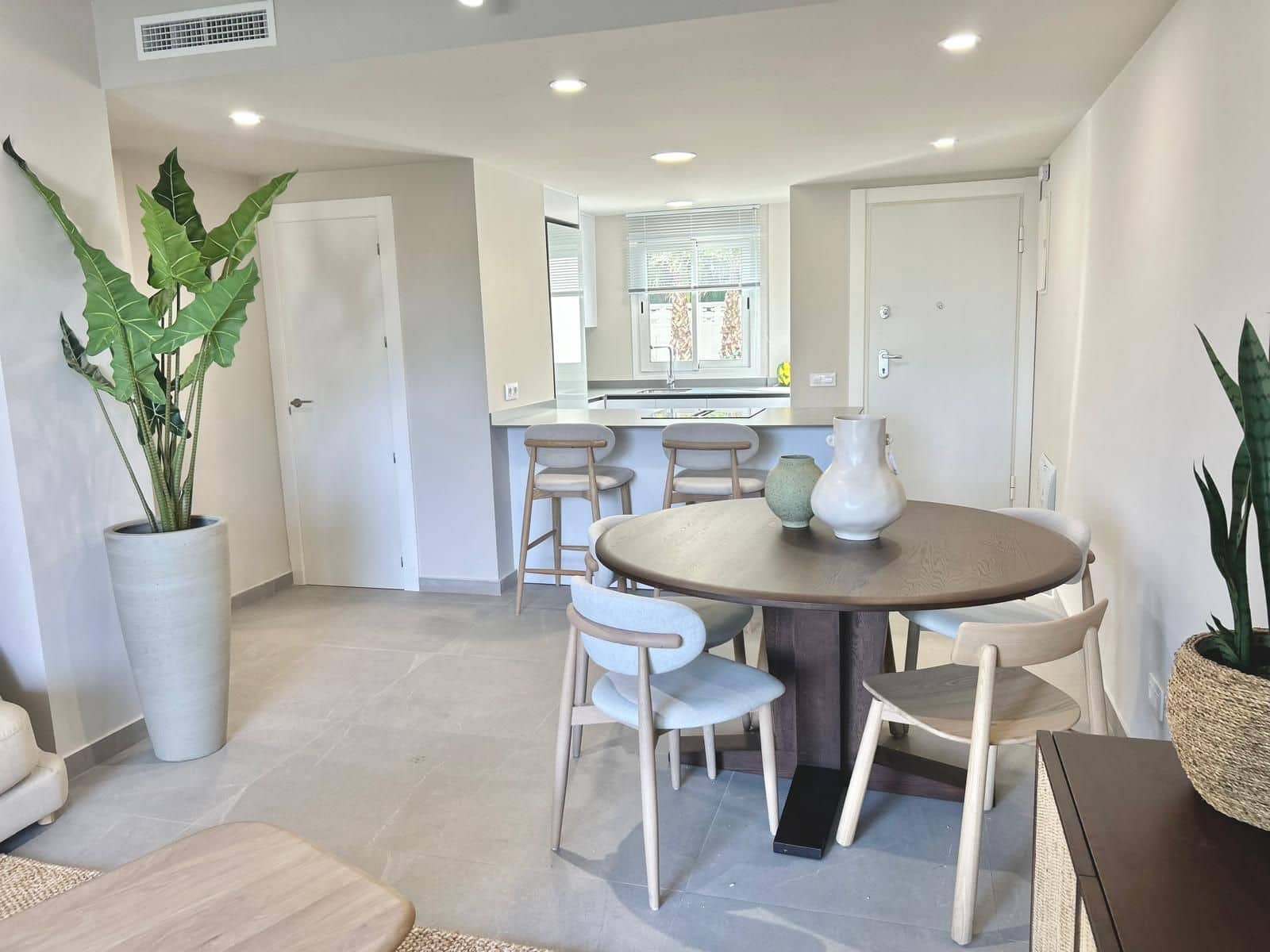 2 soverom Leilighet til salgs i Denia med svømmebasseng garasje - € 381 150 (Ref: 8572205)