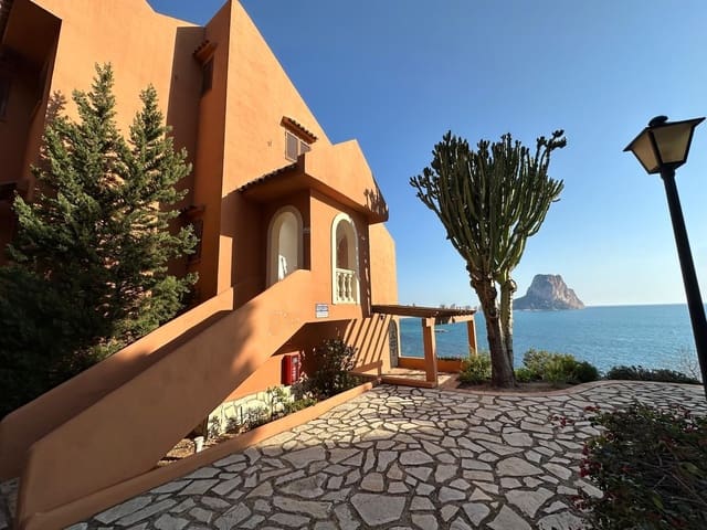 4 makuuhuone Huvila myytävänä paikassa Calpe / Calp mukana uima-altaan 
autotalli - 529 500 € (Ref: 8703646)