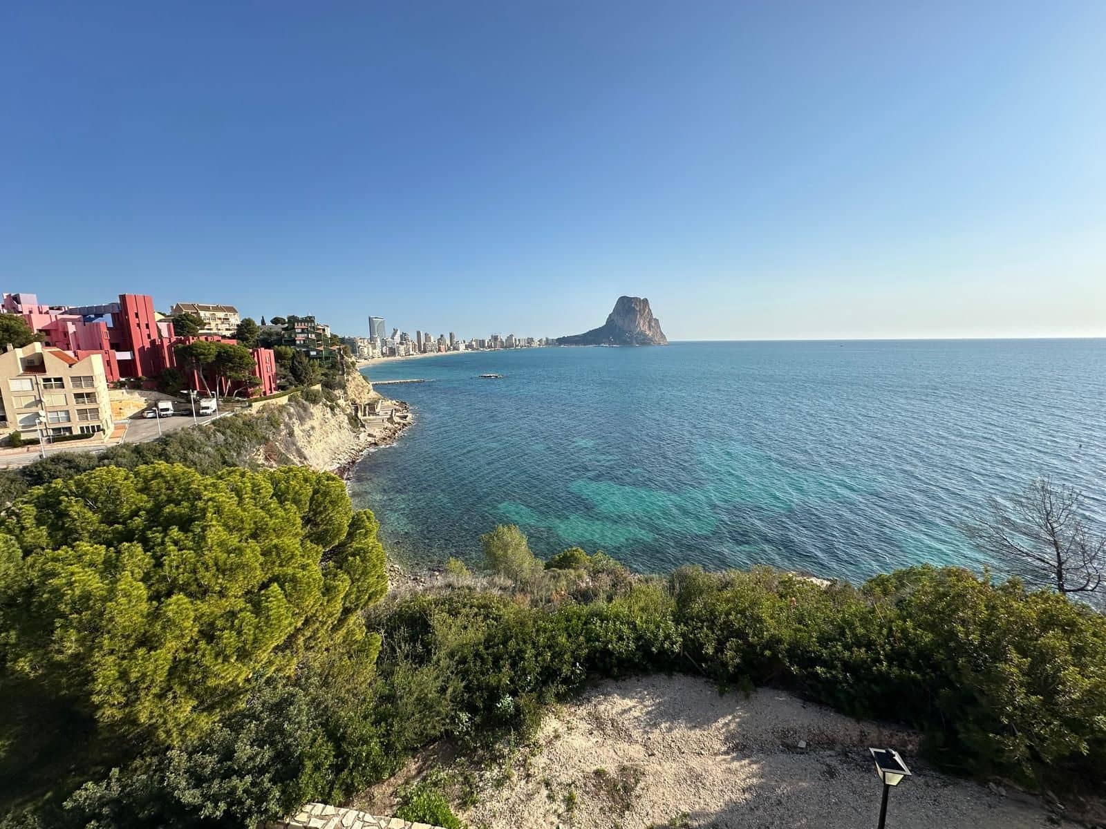 4 makuuhuone Huvila myytävänä paikassa Calpe / Calp mukana uima-altaan 
autotalli - 529 500 € (Ref: 8703646)