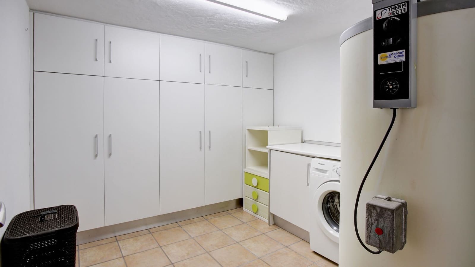 5 soveværelse Villa til salg i Adsubia med swimmingpool garage - € 1.390.000 (Ref: 8851162)