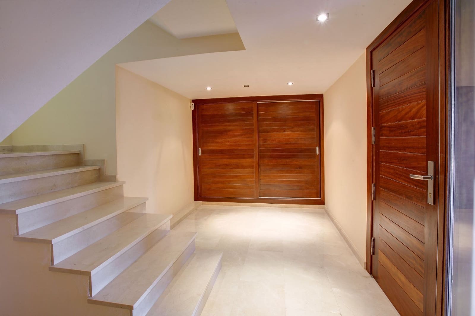 5 soveværelse Villa til salg i Adsubia med swimmingpool garage - € 1.390.000 (Ref: 8851162)