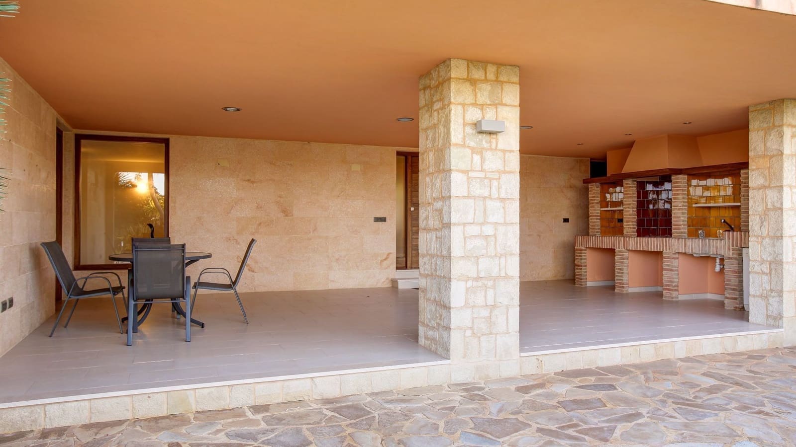 5 soveværelse Villa til salg i Adsubia med swimmingpool garage - € 1.390.000 (Ref: 8851162)