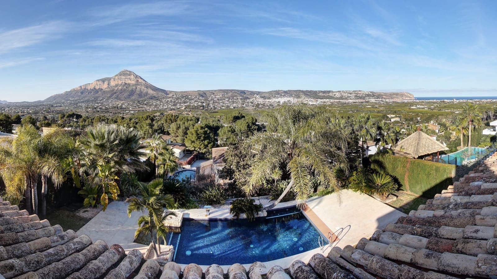 5 soveværelse Villa til salg i Adsubia med swimmingpool garage - € 1.390.000 (Ref: 8851162)