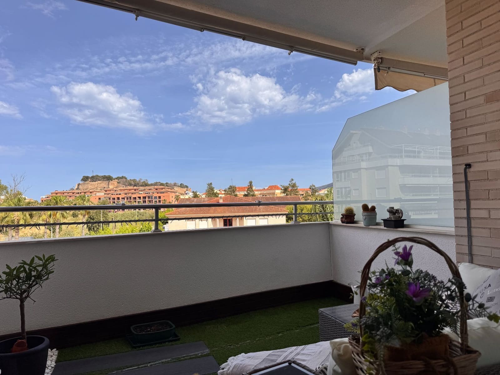 2 bedroom Apartment for sale in Denia with pool garage - € 301,000 (Ref: 9029302)