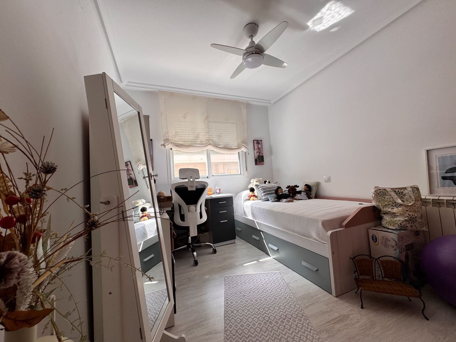 2 bedroom Apartment for sale in Denia with pool garage - € 301,000 (Ref: 9029302)