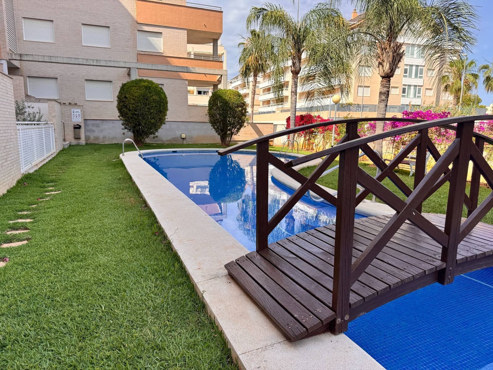 2 bedroom Apartment for sale in Denia with pool garage - € 301,000 (Ref: 9029302)