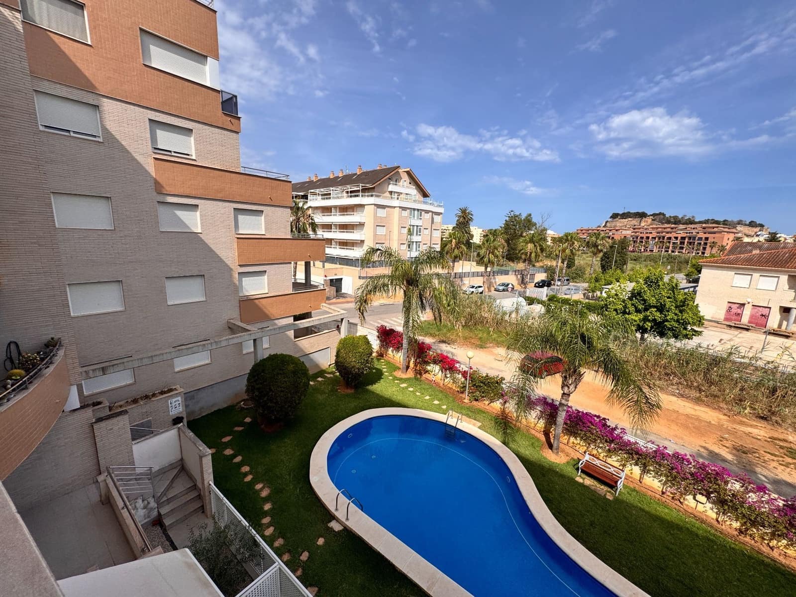 2 bedroom Apartment for sale in Denia with pool garage - € 301,000 (Ref: 9029302)