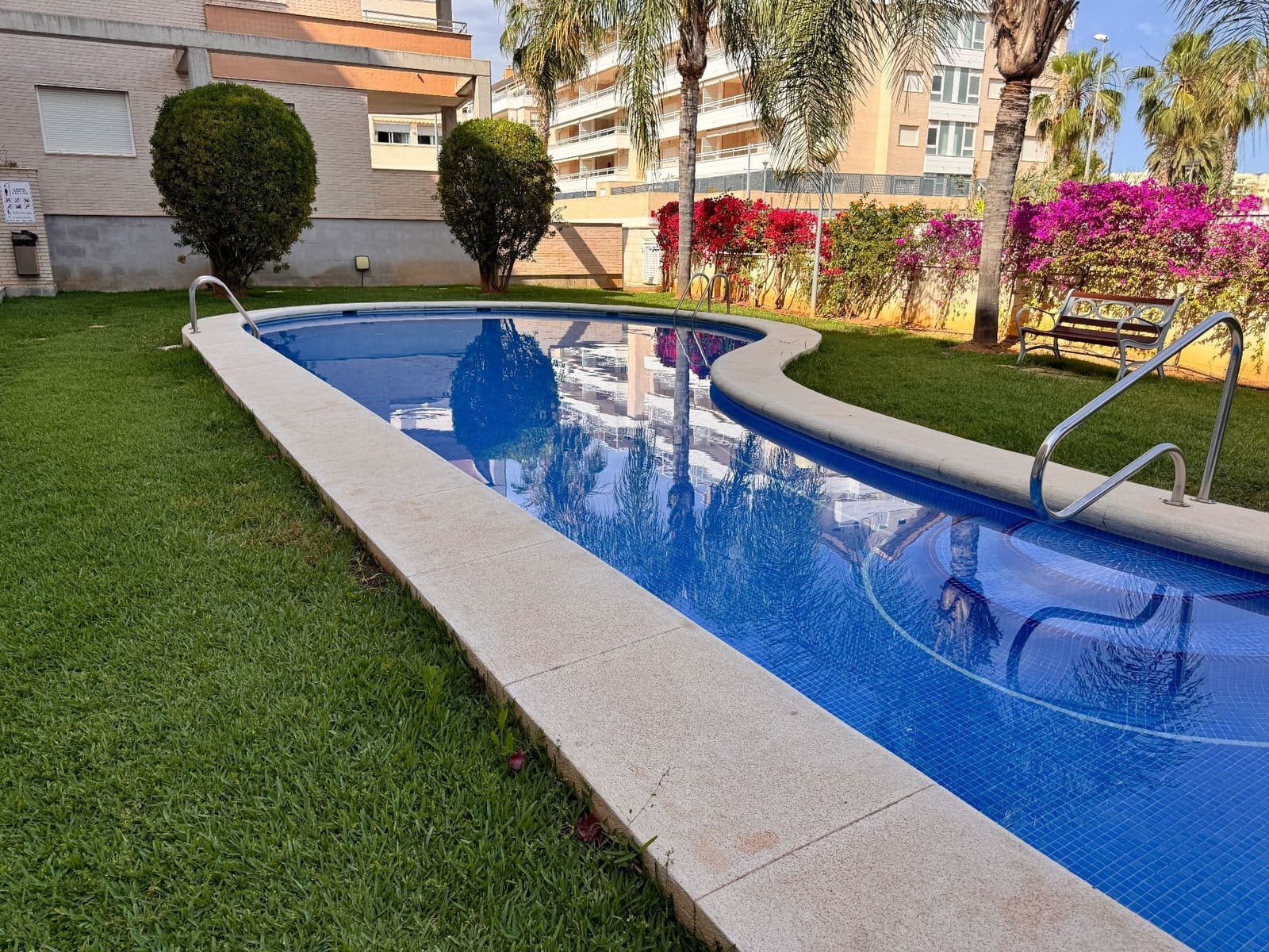 2 bedroom Apartment for sale in Denia with pool garage - € 301,000 (Ref: 9029302)