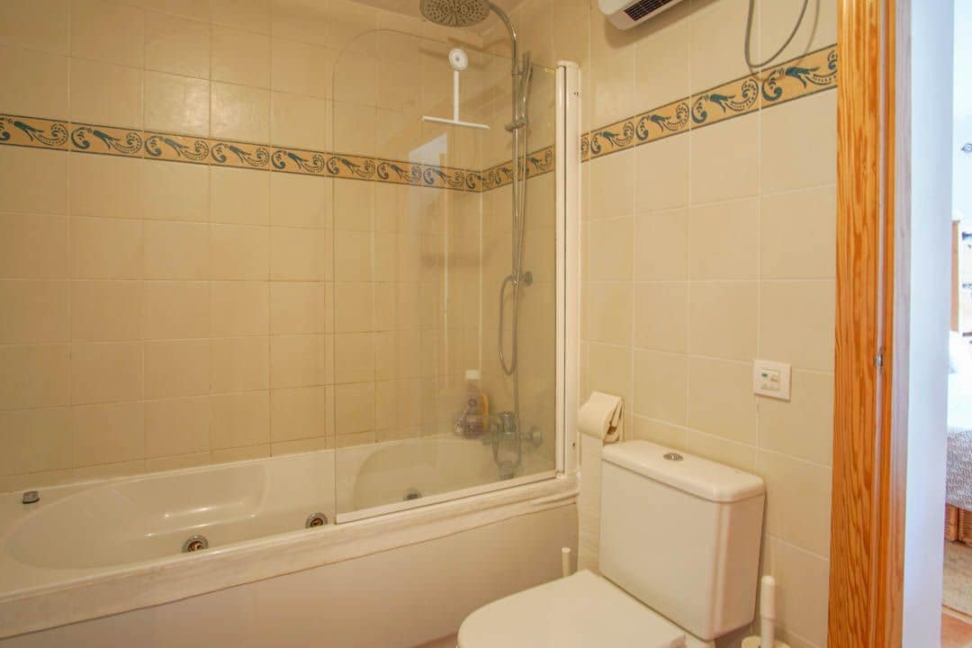 2 bedroom Villa for sale in Altea with pool garage - € 295,000 (Ref: 9110033)