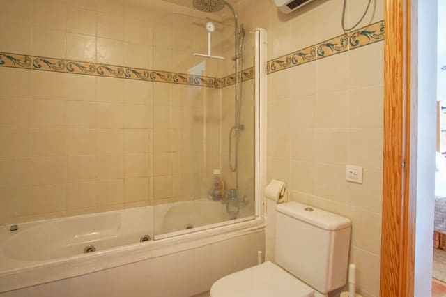 2 sypialnia Willa na sprzedaż w Altea z basenem garażem - 315 000 € (Ref: 9110033)