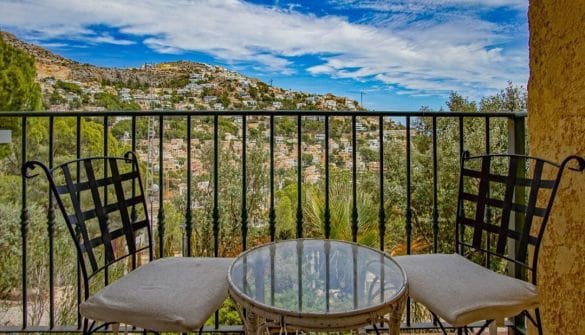 2 bedroom Villa for sale in Altea with pool garage - € 315,000 (Ref: 9110033)