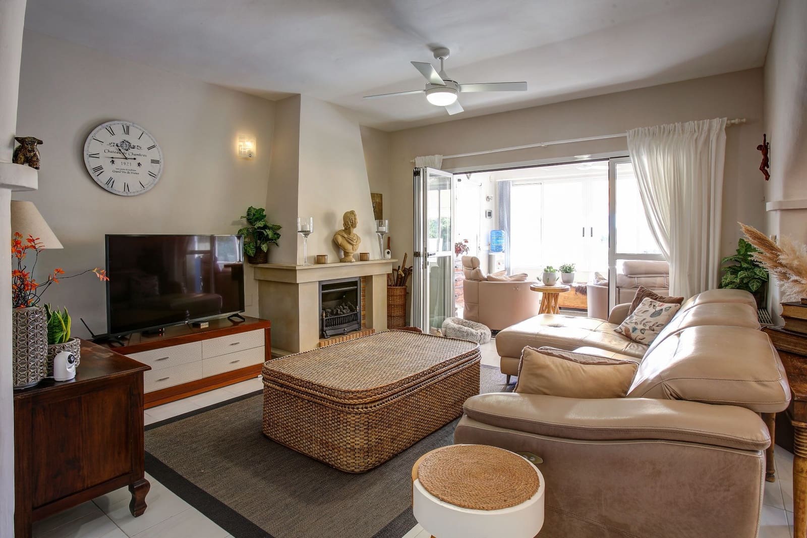 4 bedroom Villa for sale in Calpe / Calp with pool garage - € 995,000 (Ref: 9395723)