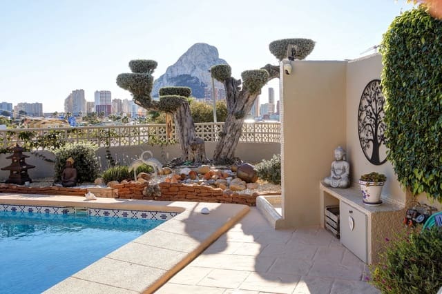 4 bedroom Villa for sale in Calpe / Calp with pool garage - € 995,000 (Ref: 9395723)