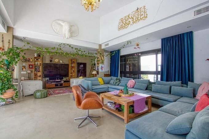 4 bedroom Villa for sale in Polop with pool garage - € 895,000 (Ref: 9402889)