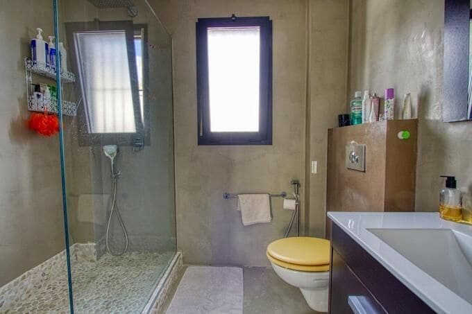 4 bedroom Villa for sale in Polop with pool garage - € 895,000 (Ref: 9402889)