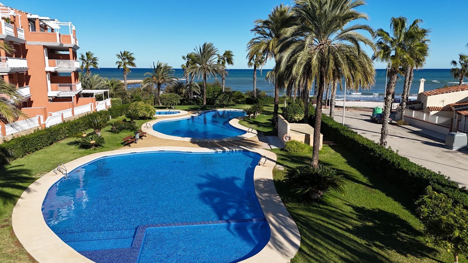 2 soverom Leilighet til salgs i Denia med svømmebasseng garasje - € 350 000 (Ref: 9445771)