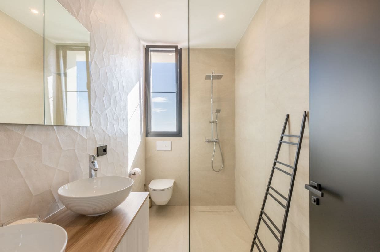 3 bedroom Villa for sale in Benissa with pool garage - € 2,600,000 (Ref: 9496860)