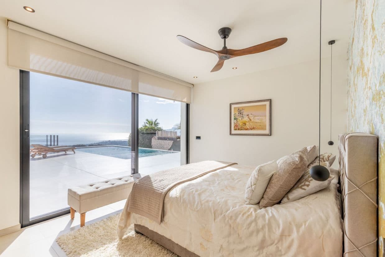 3 bedroom Villa for sale in Benissa with pool garage - € 2,600,000 (Ref: 9496860)