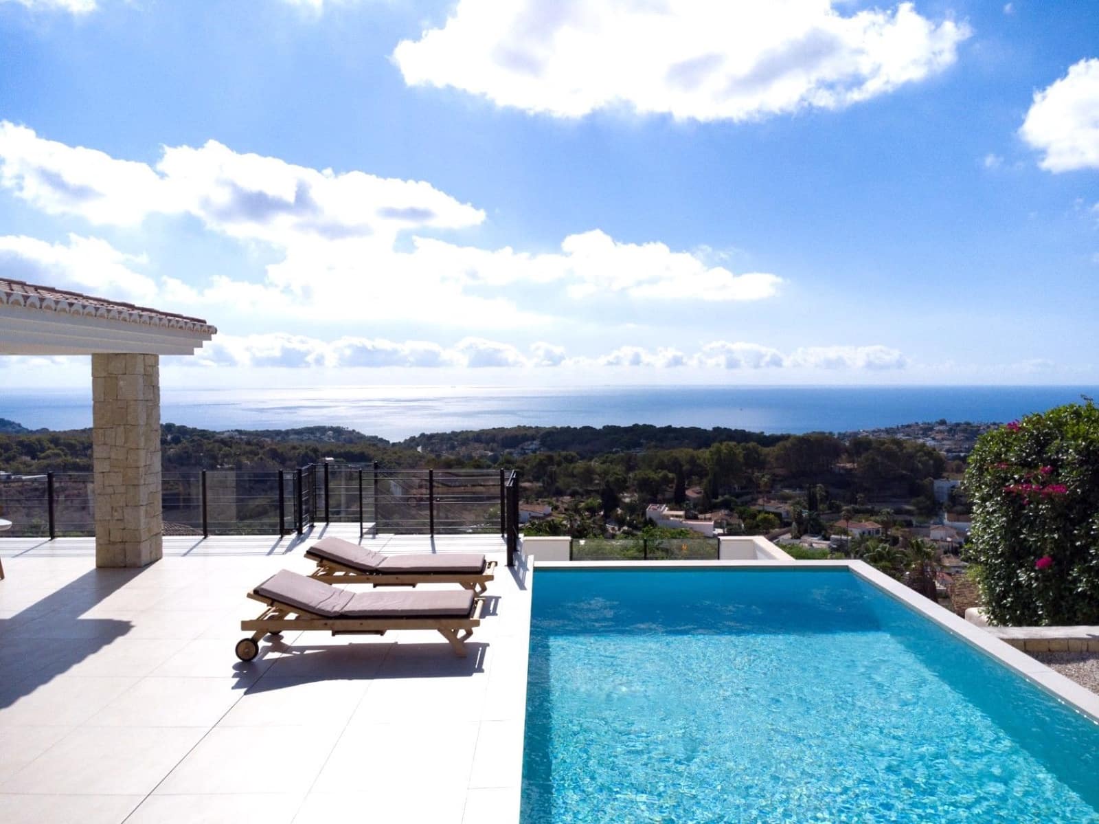 3 bedroom Villa for sale in Benissa with pool garage - € 2,600,000 (Ref: 9496860)