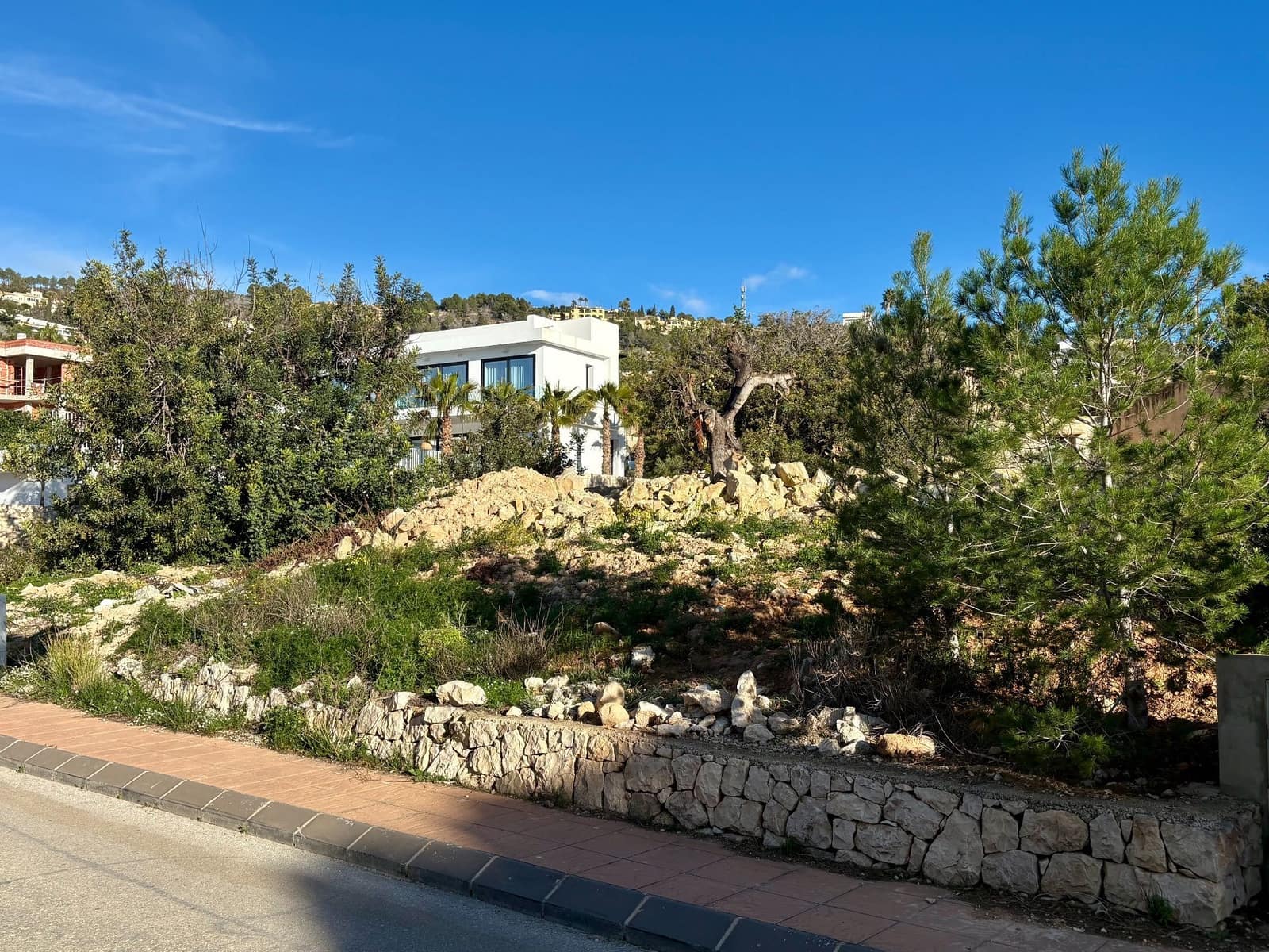 Rakentamaton maa myytävänä paikassa Benissa - 520 000 € (Ref: 9564319)