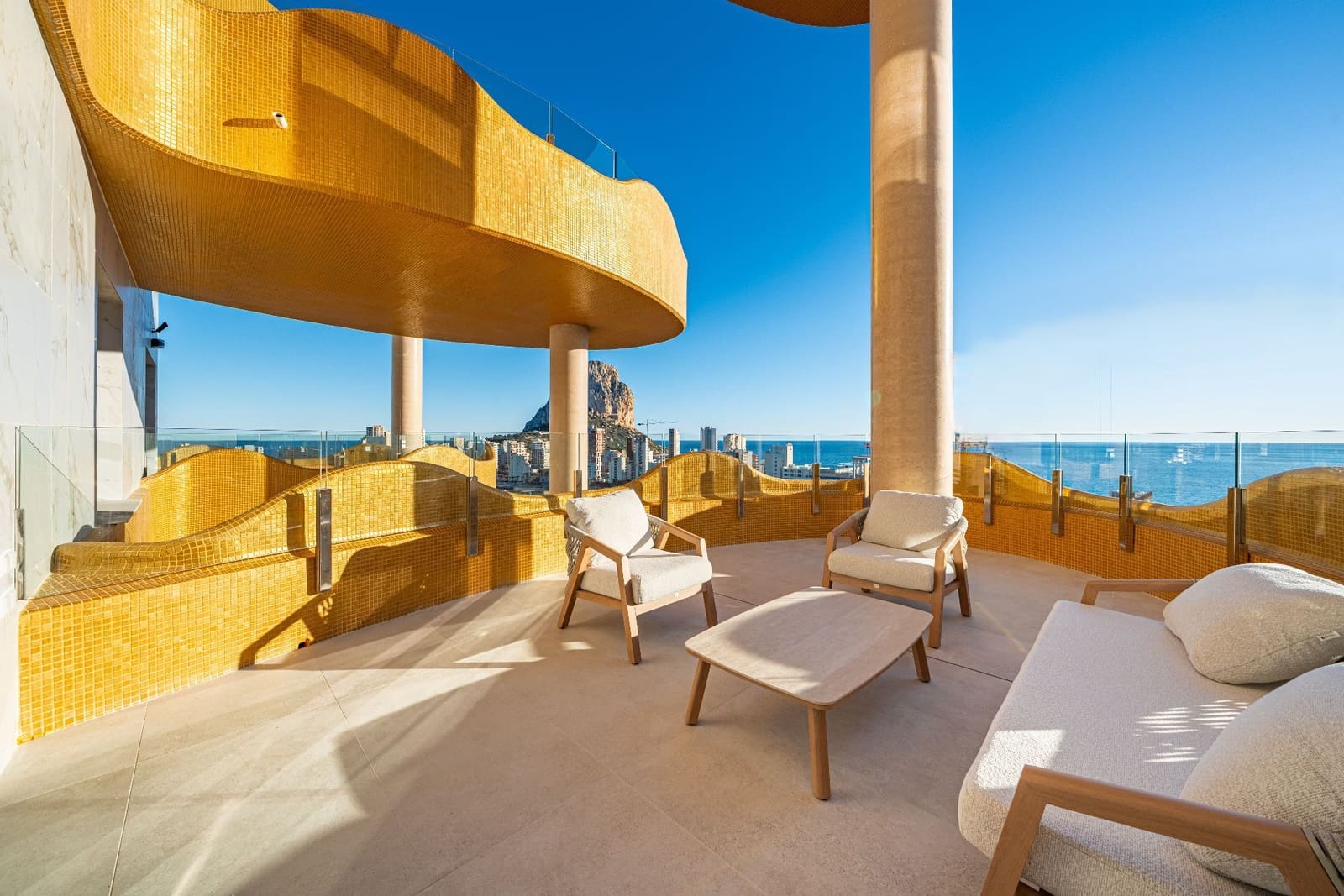 3 Zimmer Apartment zu verkaufen in Calpe / Calp mit Pool Garage - 625.000 € (Ref: 9614711)