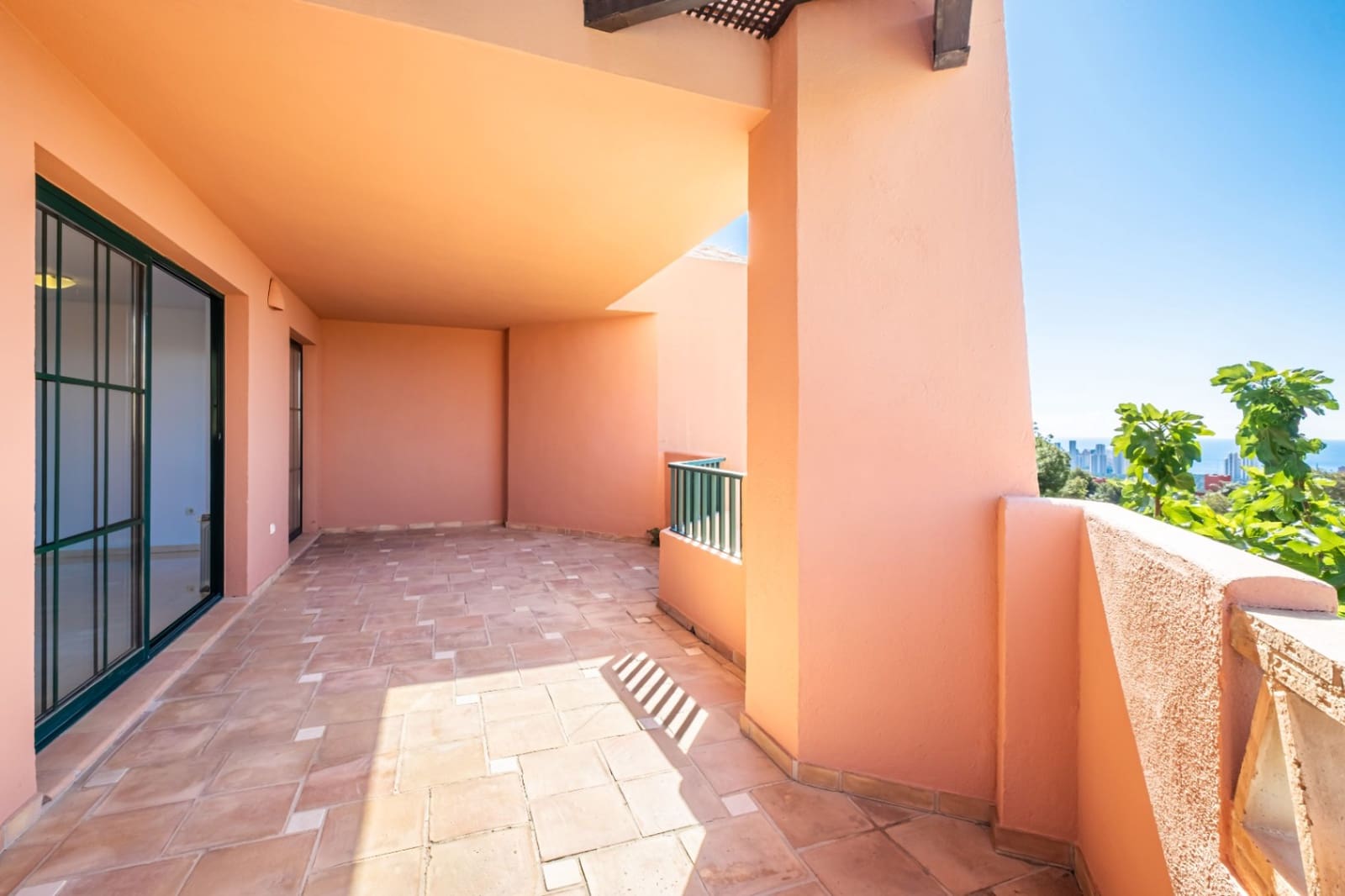 2 bedroom Apartment for sale in Finestrat with pool garage - € 395,000 (Ref: 9618935)