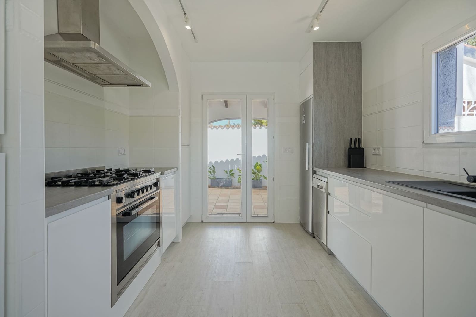 5 sovrum Villa till salu i Calpe / Calp med pool - 729 000 € (Ref: 9658325)