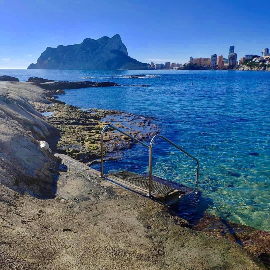 3 sovrum Villa till salu i Calpe / Calp med pool garage - 1 135 000 € (Ref: 9690025)