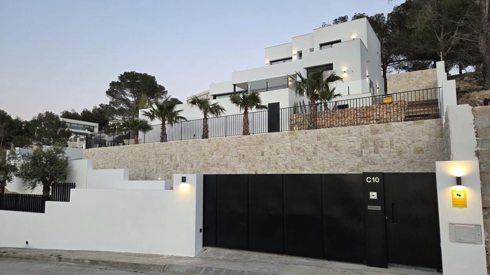 3 sovrum Villa till salu i Calpe / Calp med pool garage - 1 135 000 € (Ref: 9690025)