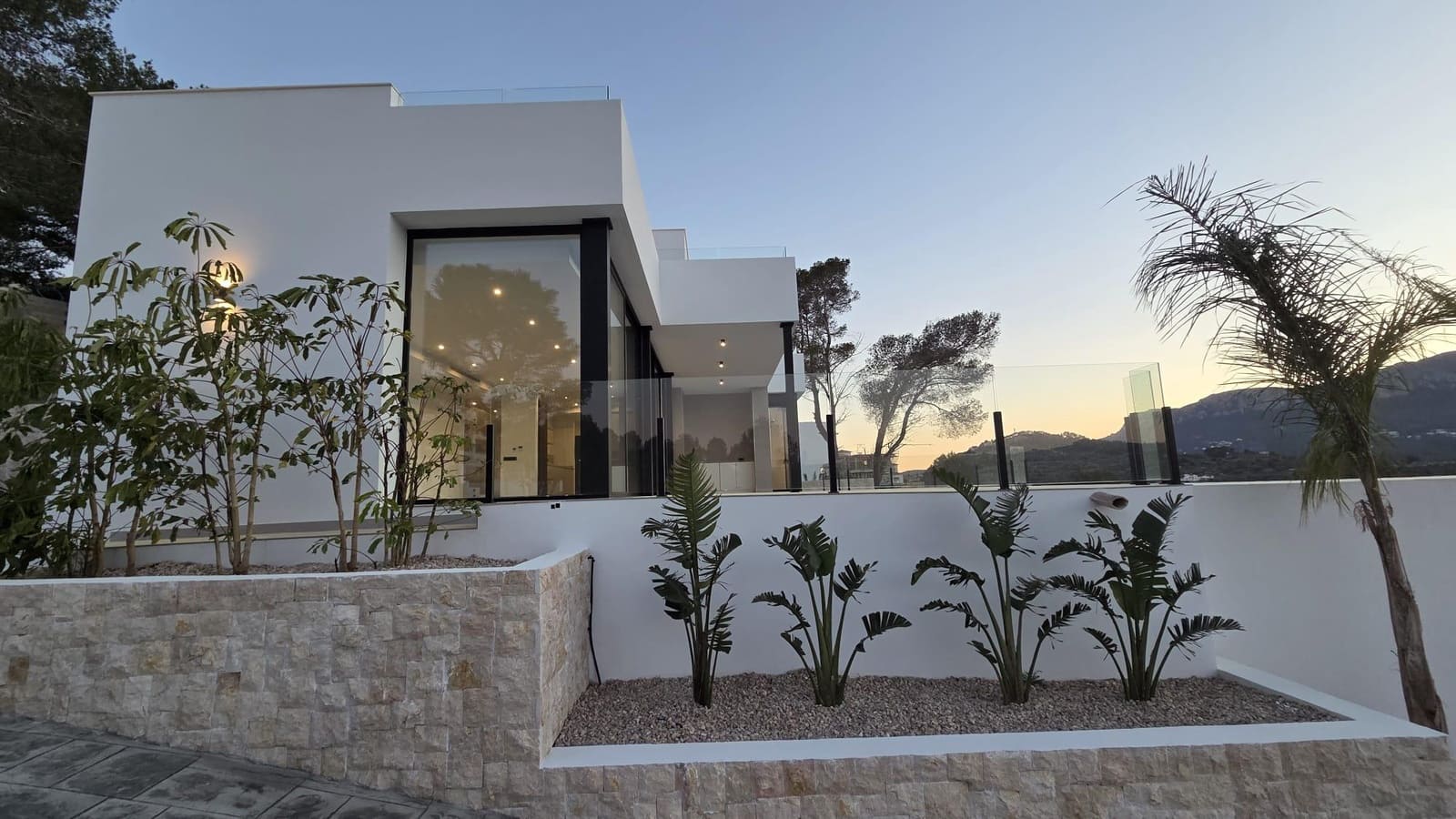 3 sovrum Villa till salu i Calpe / Calp med pool garage - 1 135 000 € (Ref: 9690025)