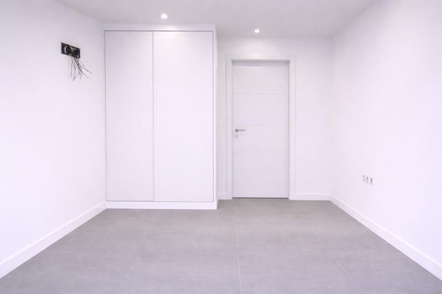 1 makuuhuone Huoneisto myytävänä paikassa Calpe / Calp mukana uima-altaan - 315 000 € (Ref: 9761665)