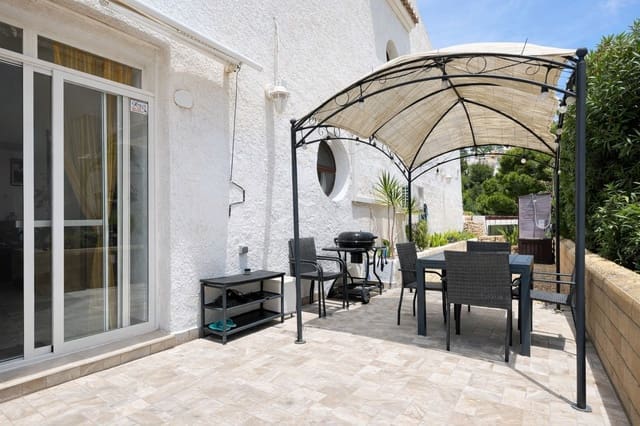 2 soveværelse Semi-Rækkehus til salg i Altea med swimmingpool garage - € 340.000 (Ref: 9777651)